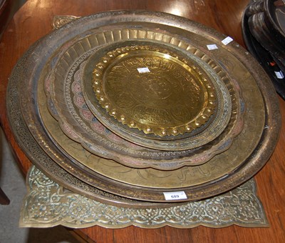 Lot 689 - A collection of eight vintage Middle Eastern...