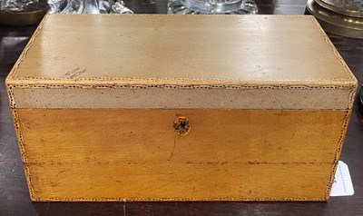 Lot 636 - A 19th century Mauchline Ware/ Penwork tea...