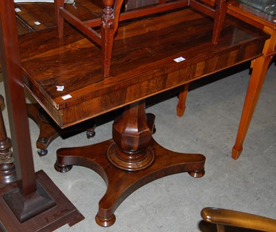 Lot 649 - A 19th century rosewood pedestal table