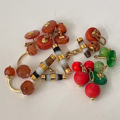 Lot 291R - A collection of assorted yellow metal mounted...