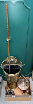 Lot 728 - A box of copper and brassware, to include Arts...