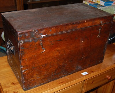 Lot 705 - A pine toolbox containing assorted woodworking...