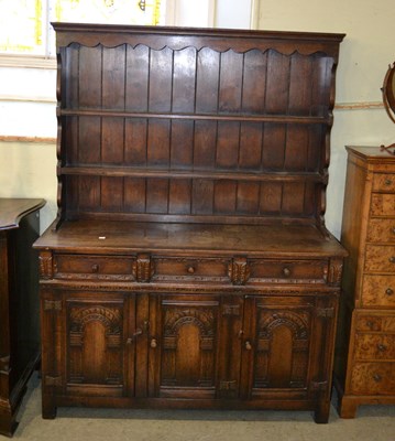 Lot 719 - Titchmarsh & Goodwin, an oak Jacobean style...