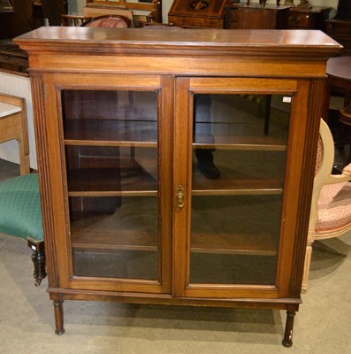 Lot 771 - A 20th century mahogany glazed cabinet with...