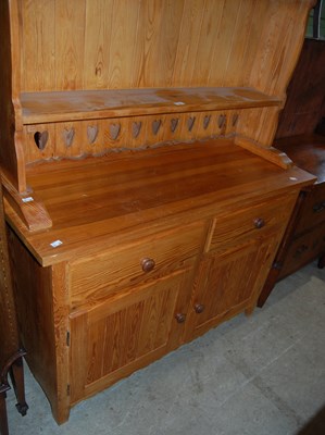 Lot 741 - A pine dresser