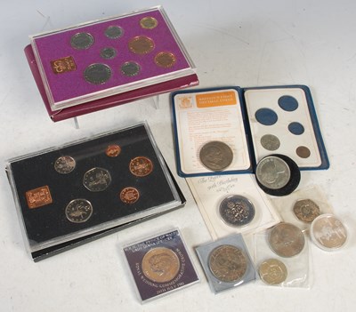 Lot 349 - A box of assorted coinage, to include coinage...