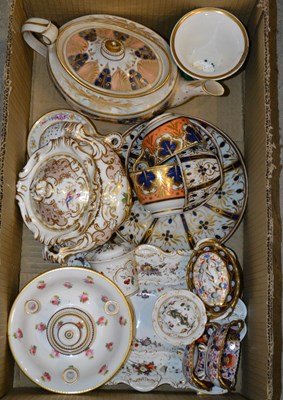 Lot 565 - A box of 19th century English tea wares.
