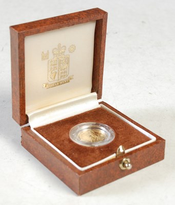 Lot 48 - Royal Mint, 1990 Queen Elizabeth Britannia...