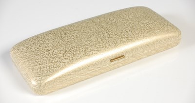 Lot 117 - A suite of 19th century yellow metal and...