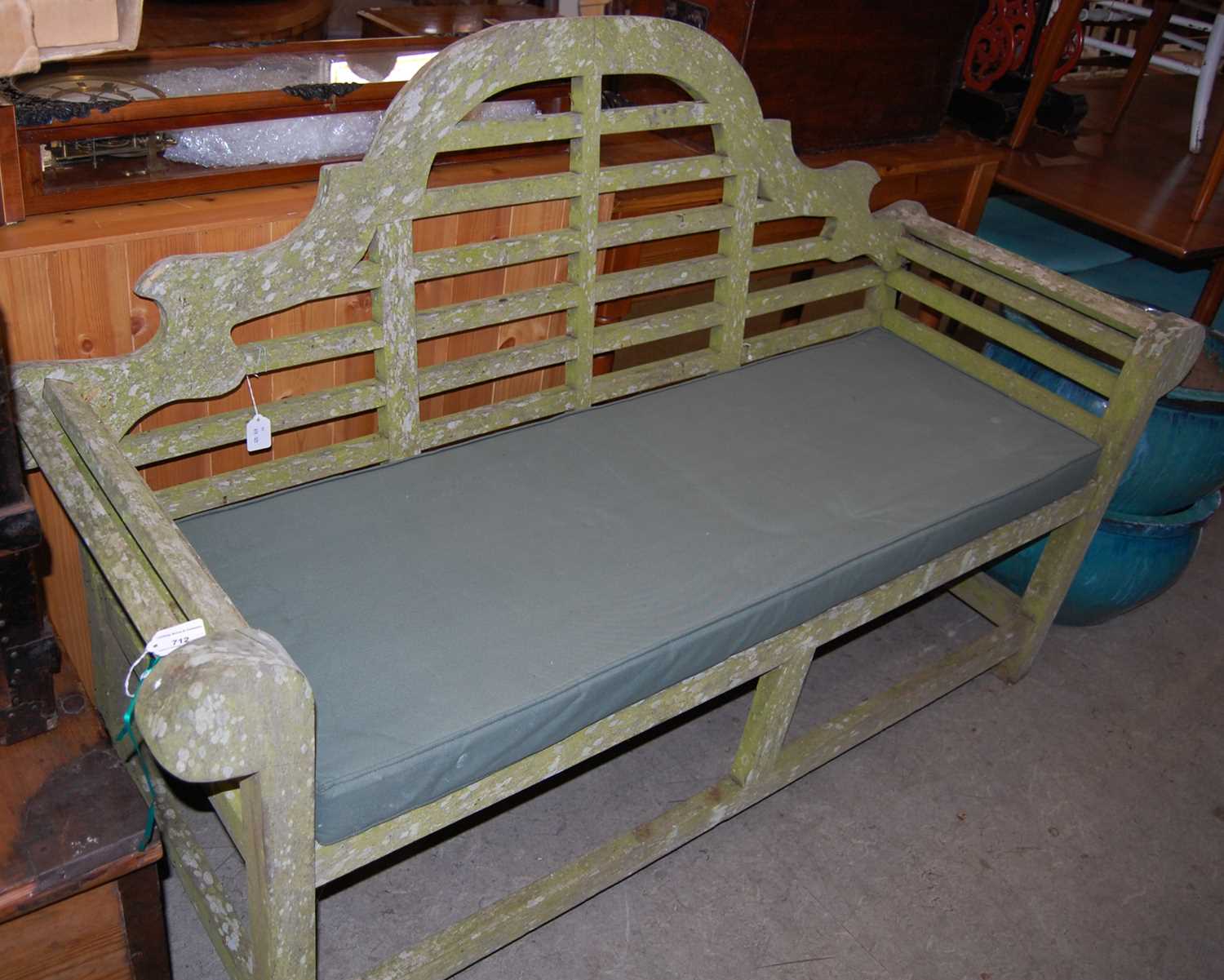 Lot 712 - A Lutyens style garden bench