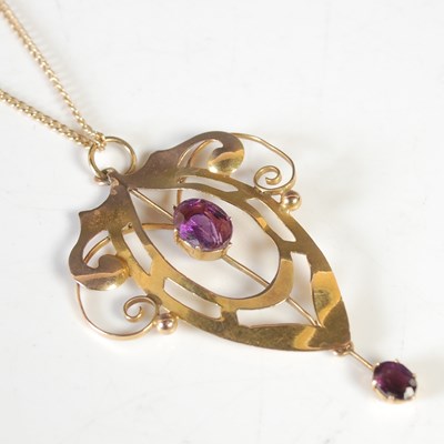 Lot 249 - A yellow metal necklace, stamped '14k', tests...