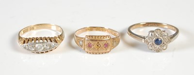 Lot 275 - A group of three rings, to include an 18ct...