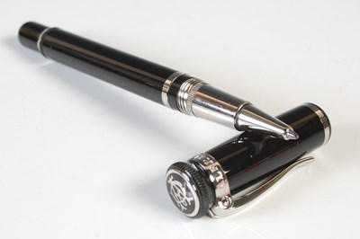 Lot 320 - Alfred Dunhill, a ballpoint ink pen, the screw...