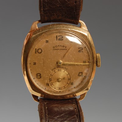 Lot 327 - A vintage 9ct gold gentleman's Rotary...