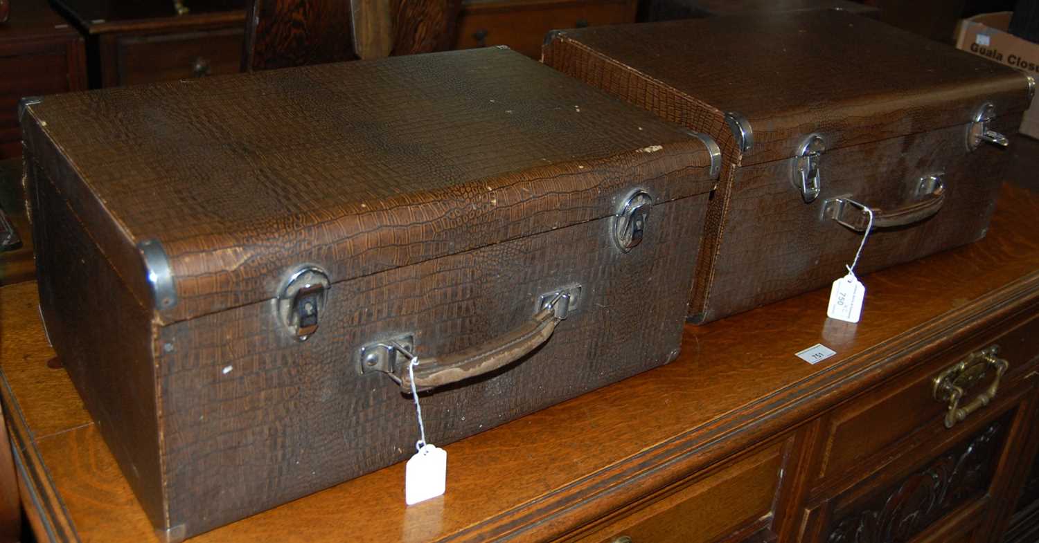 Lot 750 - Two vintage Singer Sewing machines