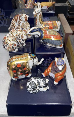 Lot 535 - A collection of seven Royal Crown Derby animal...