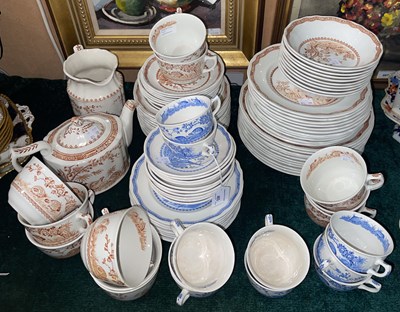 Lot 465 - A Furnival's Quail part tea and dinner service,...