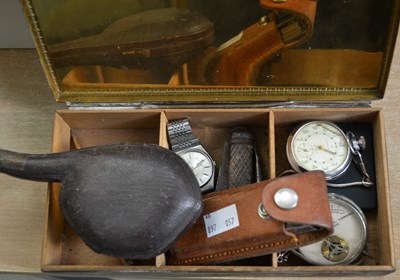 Lot 302 - A box of assorted items to include a...