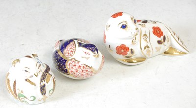 Lot 346 - A Royal Crown Derby ceramic seal figurine,...