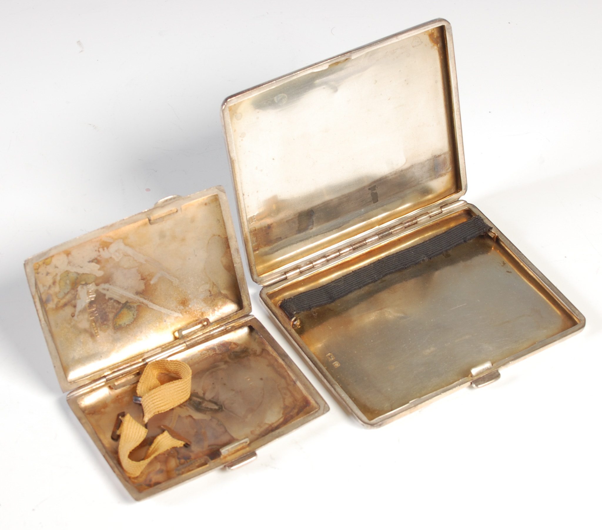 Lot 98 - A Birmingham silver cigarette case with
