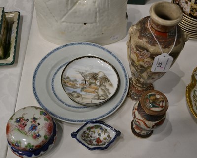 Lot 370 - An assortment of Japanese ceramics, to include...