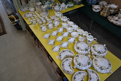 Lot 401 - A 20th century Minton bone china Lothian...