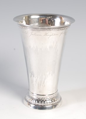 Lot 116 - A Continental silver beaker cup, with...