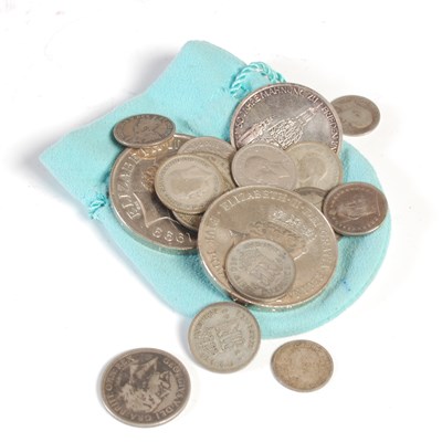 Lot 120 - A collection of assorted coinage to include...