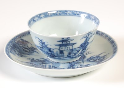 Lot 140 - A Nanking cargo Chinese blue and white...