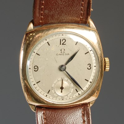 Lot 152 - A vintage gentleman's gold plated Omega...