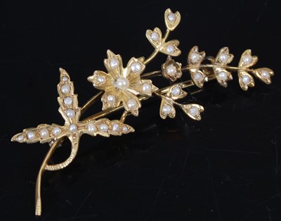 Lot 265 - A late 19th / early 20th century yellow metal...