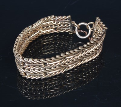 Lot 266 - A 9ct gold bracelet, approximately 18.5cm long,...