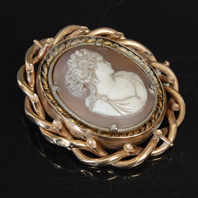 Lot 268 - A yellow metal mounted cameo brooch, the later...
