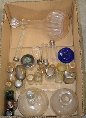 Lot 507 - A box of assorted glassware, to include a...