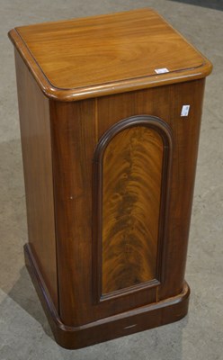 Lot 741 - A 19th century mahogany pot cupboard with...