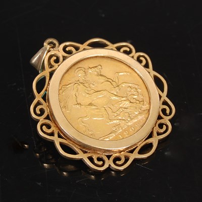 Lot 148C - An Edward VII gold sovereign, dated 1902, in...
