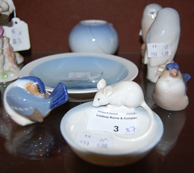 Lot 3 - A collection of Royal Copenhagen porcelain to...