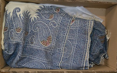 Lot 884 - A 20th century Jamawar style shawl, featuring...