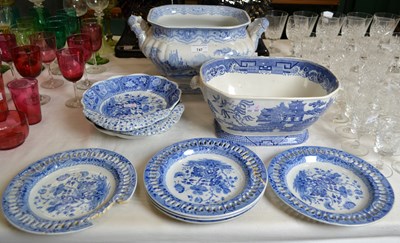 Lot 747 - A quantity of blue and white ceramic tableware...