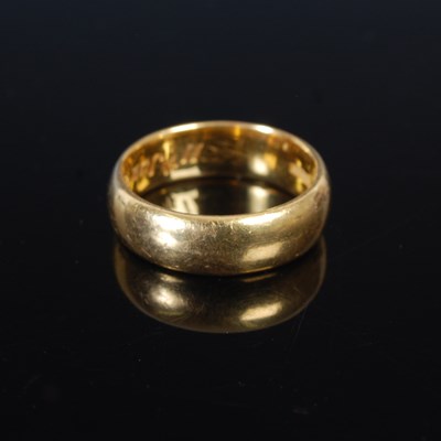 Lot 80 - A Scottish provincial 22 carat, possibly 24...