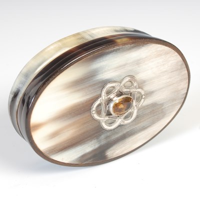 Lot 89 - A Scottish horn snuff box, of oval form, the...