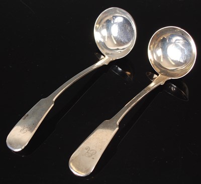 Lot 198 - A pair of Scottish provincial silver toddy...