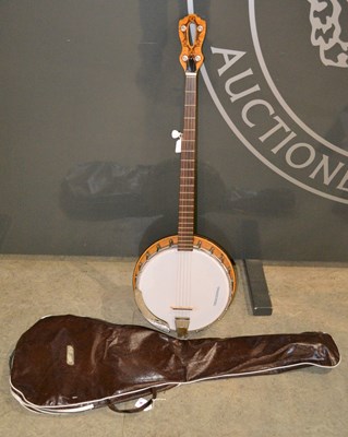 Lot 1077 - A 20th century Musima five string banjo, with...