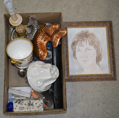 Lot 890 - A box of assorted items, to include a Shelley...