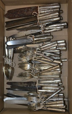 Lot 913 - A box of assorted Joseph Rodgers & Sons...