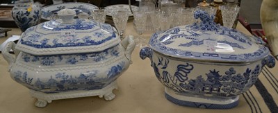Lot 818 - A 19th century " Chinese Marine" pattern blue...