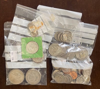Lot 700 - A group of assorted American coinage, to...