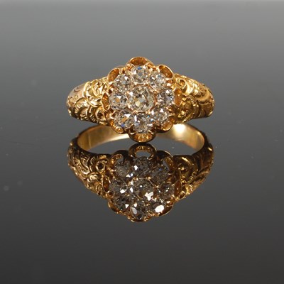 Lot 330 - A late 19th / early 20th century yellow metal...