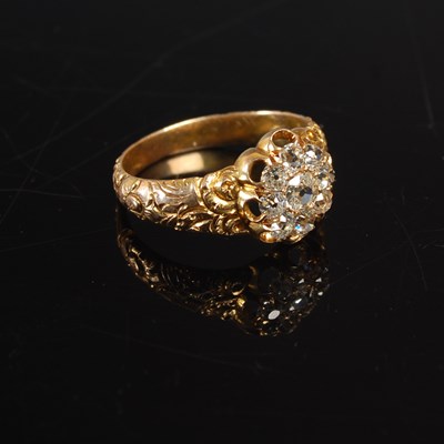 Lot 330 - A late 19th / early 20th century yellow metal...