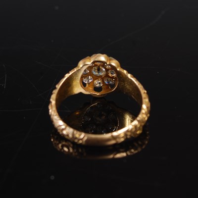 Lot 330 - A late 19th / early 20th century yellow metal...